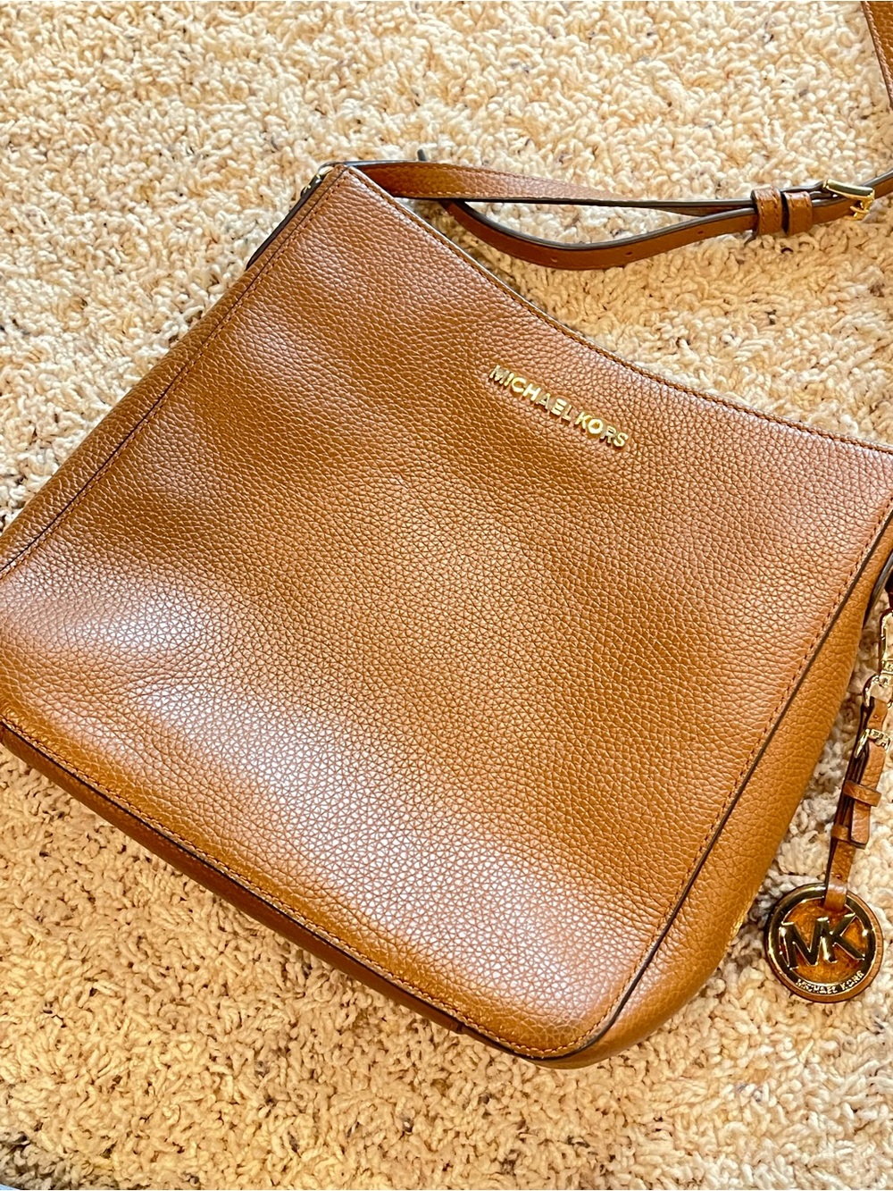 Michael Kors crossbody bag in brown - Picture 12 of 12